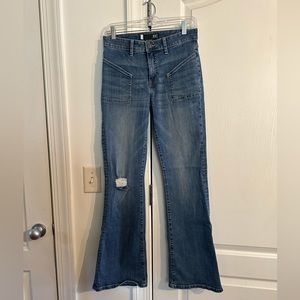 Kut from the Kloth Ana Mid Rise Flare Jeans